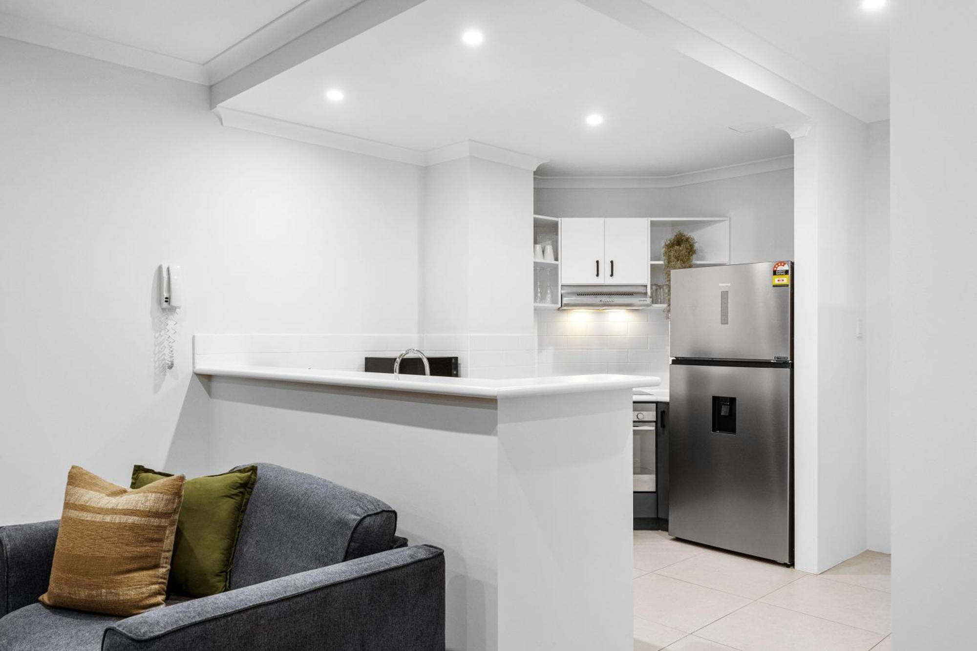 River Fringe Urban Retreat Apartment